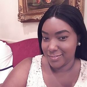 Meet your Posher, Kenisha